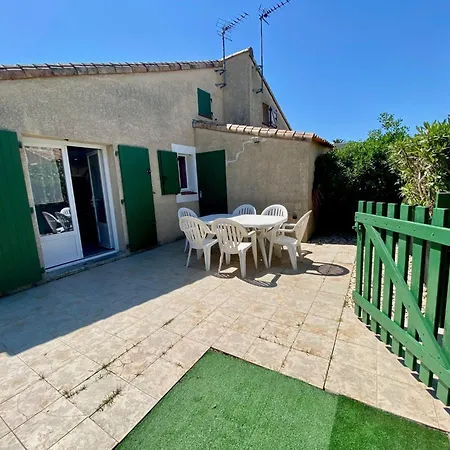 Maison De Avec Piscine Et Parking A - Fr-1-604-55 * Loupian
